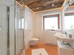 Unique Chalet in the Center of Elmau Near Skilift