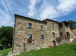 Beautiful Apartment in Sestino With Garden