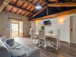 Beautiful Apartment in Sestino With Garden