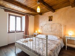 Beautiful Apartment in Sestino With Garden