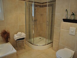 Delightful Villa at Moriani-plage With Garden