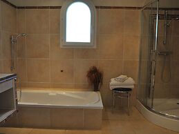 Delightful Villa at Moriani-plage With Garden