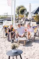 Apartment Located Directly on the Sneekermeer