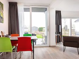 Apartment Located Directly on the Sneekermeer
