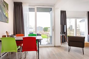 Apartment Located Directly on the Sneekermeer