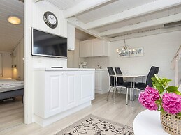 6 Person Holiday Home on a Holiday Park in Hemmet