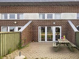 6 Person Holiday Home on a Holiday Park in Hemmet