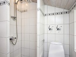 6 Person Holiday Home on a Holiday Park in Hemmet