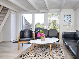 6 Person Holiday Home on a Holiday Park in Hemmet