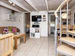 6 Person Holiday Home on a Holiday Park in Hemmet