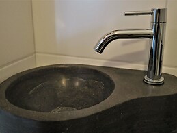 Lodge in Giethoorn With Breakfast