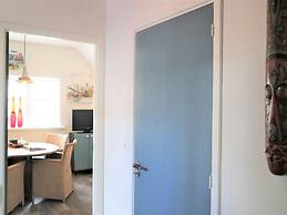 Lodge in Giethoorn With Breakfast