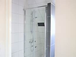 Lodge in Giethoorn With Breakfast