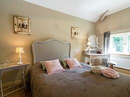 Quaint Holiday Home in Bievre in the Forest