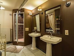 Quaint Holiday Home in Bievre in the Forest