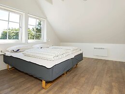 6 Person Holiday Home on a Holiday Park in Blavand