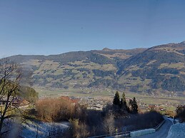 Luxurious Apartment in Fugen Near Forest