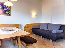 Luxurious Apartment in Fugen Near Forest