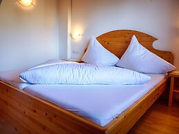 Luxurious Apartment in Fugen Near Forest