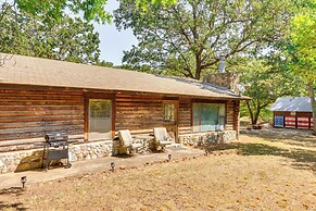 Davis Cabin w/ Fire Pit: Close to Turner Falls!