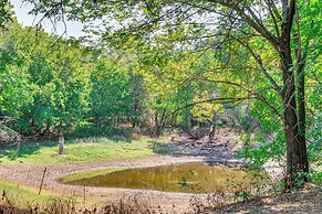 Davis Cabin w/ Fire Pit: Close to Turner Falls!