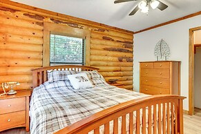 Davis Cabin w/ Fire Pit: Close to Turner Falls!