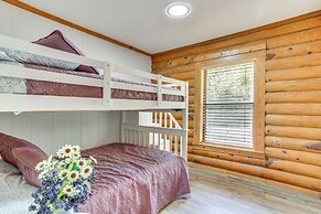 Davis Cabin w/ Fire Pit: Close to Turner Falls!