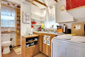 Cottage w/ Fire Pit & Lake Access in Waterloo!