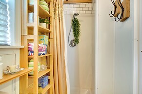 Cottage w/ Fire Pit & Lake Access in Waterloo!