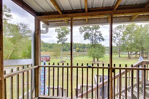 Screened Porch w/ Lake Views: Waterloo Home!