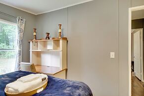 Screened Porch w/ Lake Views: Waterloo Home!