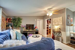 Screened Porch w/ Lake Views: Waterloo Home!