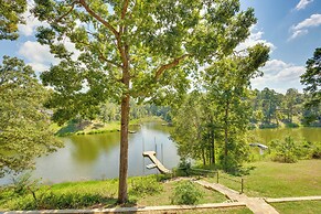 Lake O' the Pines Retreat: Private Dock!