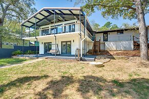 Lake O' the Pines Retreat: Private Dock!