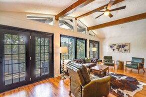 Lake O' the Pines Retreat: Private Dock!