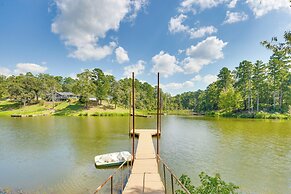 Lake O' the Pines Retreat: Private Dock!