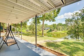 Lake O' the Pines Retreat: Private Dock!