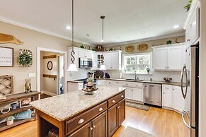 Georgia Countryside Home: 3 Mi to Wild Adventures!