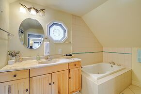 Bayfront Home w/ Private Beach in Vaughn!