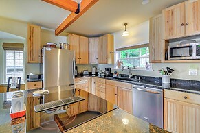 Bayfront Home w/ Private Beach in Vaughn!