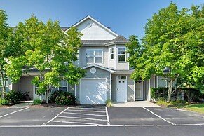 4 Mi to Beach: Lewes Townhome w/ Ping-pong Table