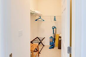 4 Mi to Beach: Lewes Townhome w/ Ping-pong Table