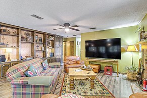 Lakefront Home: Deck, Grills & Fire Pit in Karnack