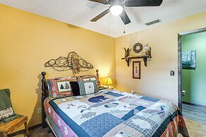 Lakefront Home: Deck, Grills & Fire Pit in Karnack