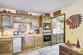 Lakefront Home: Deck, Grills & Fire Pit in Karnack