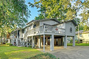 Lakefront Home: Deck, Grills & Fire Pit in Karnack
