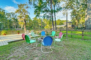 Lakefront Home: Deck, Grills & Fire Pit in Karnack