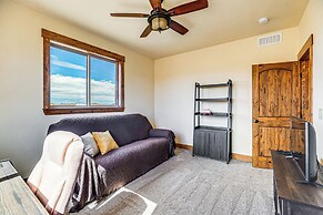 Mtn-view Home w/ Public Land Access in Guffey!