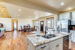 Mtn-view Home w/ Public Land Access in Guffey!