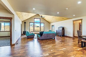 Mtn-view Home w/ Public Land Access in Guffey!